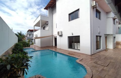 Arrenda-se Moradia T4+1 com móveis no condomínio Sommerchield Garden no bairro da Sommerchield 2