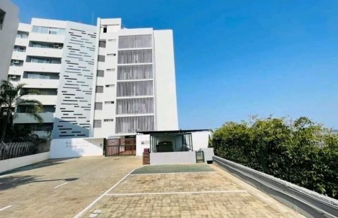 Arrenda-se apartamento T3 sem moveis no condomínio Panorama