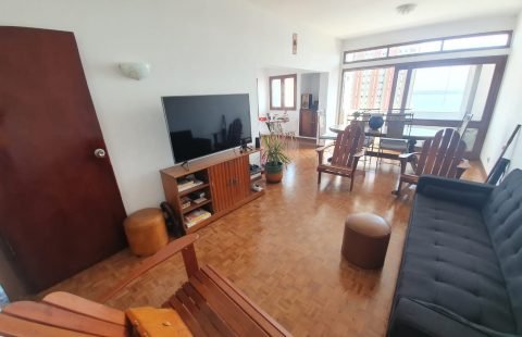 Arrenda-se apartamento T2 mobilado com vista ao mar