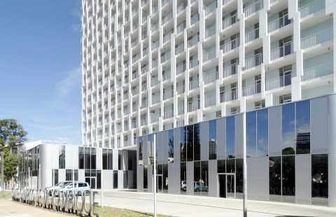 ARRENDA-SE APARTAMENTO T2 COM MÓVEIS NO OLIMPIC TERRACE