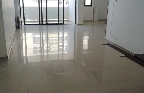 Arrrenda-se luxuosa apartamento T3 na Polana próximo a antiga TVM