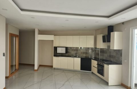Arrenda-se flat T2 no condomínio Deco Assus