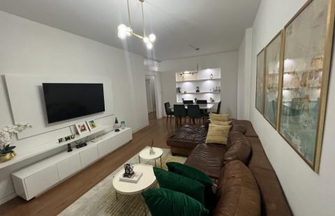 Vende-se apartamento T2 no Bairro Central, Av. Eduardo Mondlane