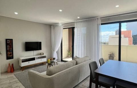 ARRENDA-SE APARTAMENTO T2 MOBILADO NA POLANA PLAZA