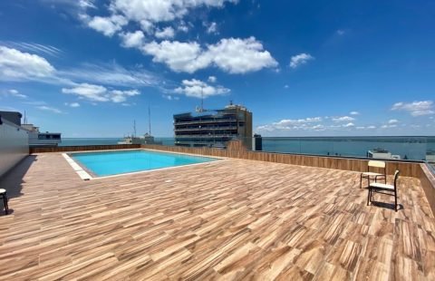 Arrenda-se apartamento T3 mobilado no Condomínio Plaza.