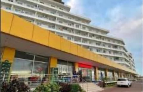 Arrenda-se apartamento T3 sem moveis no Condominio The Palm, na Av. Marginal.