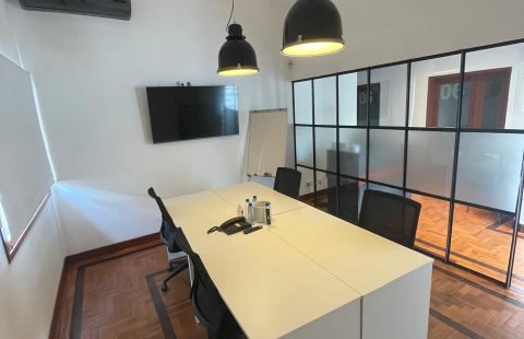 Arrenda-se escritórios em Business Center na Polana.