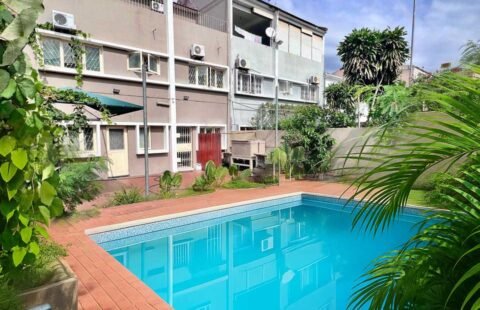 Arrenda-se moradia T4+1 na Sommerschield 1, próximo ao Parquinho