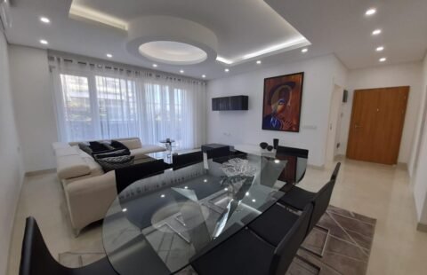 Vende-se apartamento T3 espaçoso no bairro da Polana, próximo ao Jardim dos Namorados