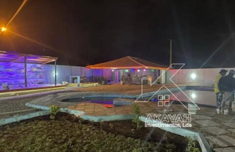 Venda-se Espaço Exclusivo com Piscina e Área de Eventos – Bairro Djonasse, próximo à Mozal