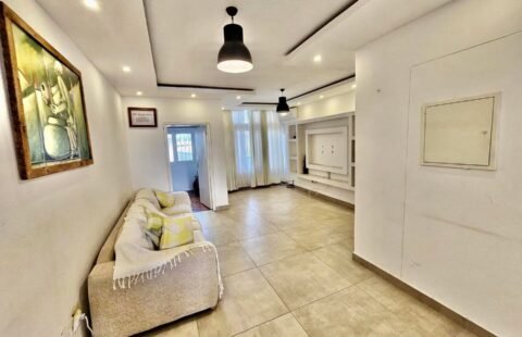Vende-se Apartamento T3 remodelado, no bairro da Polana.