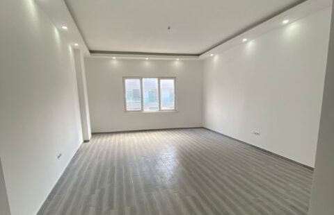 Arrenda-se apartamento T3 novo, por estrear, no bairro Central, próximo à PGR.