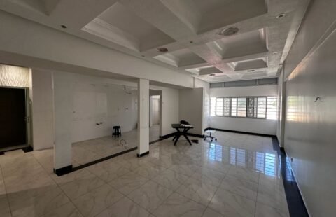 Vende-se apartamento T2 no Bairro Central
