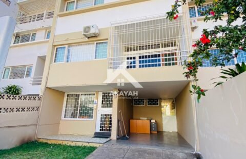 ARRENDA-SE: Moradia T4 para Escritório na Coop, Próximo da UEM