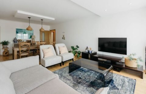 Arrenda-se: Apartamento T3 Mobilado no Prédio Life, Triunfo