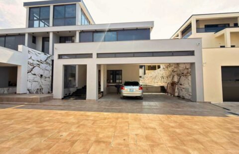 Arrenda-se Moradia T4 no Condomínio Sommerschield Garden