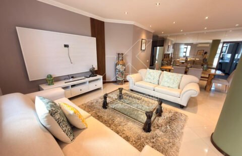 Arrenda-se apartamento T3 mobilado no Condomínio Sommerglads.