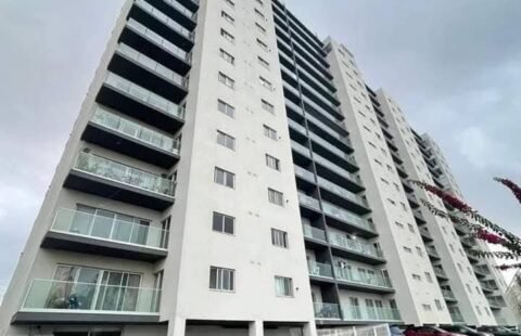 Arrenda-se apartamento T3 dos grandes no Condomínio Golf Residence.