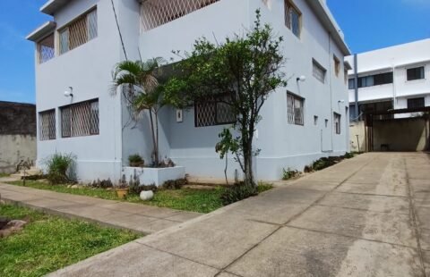 Arrenda-se Moradia T4 no Triunfo (Ideal para Habitação/Escritório)