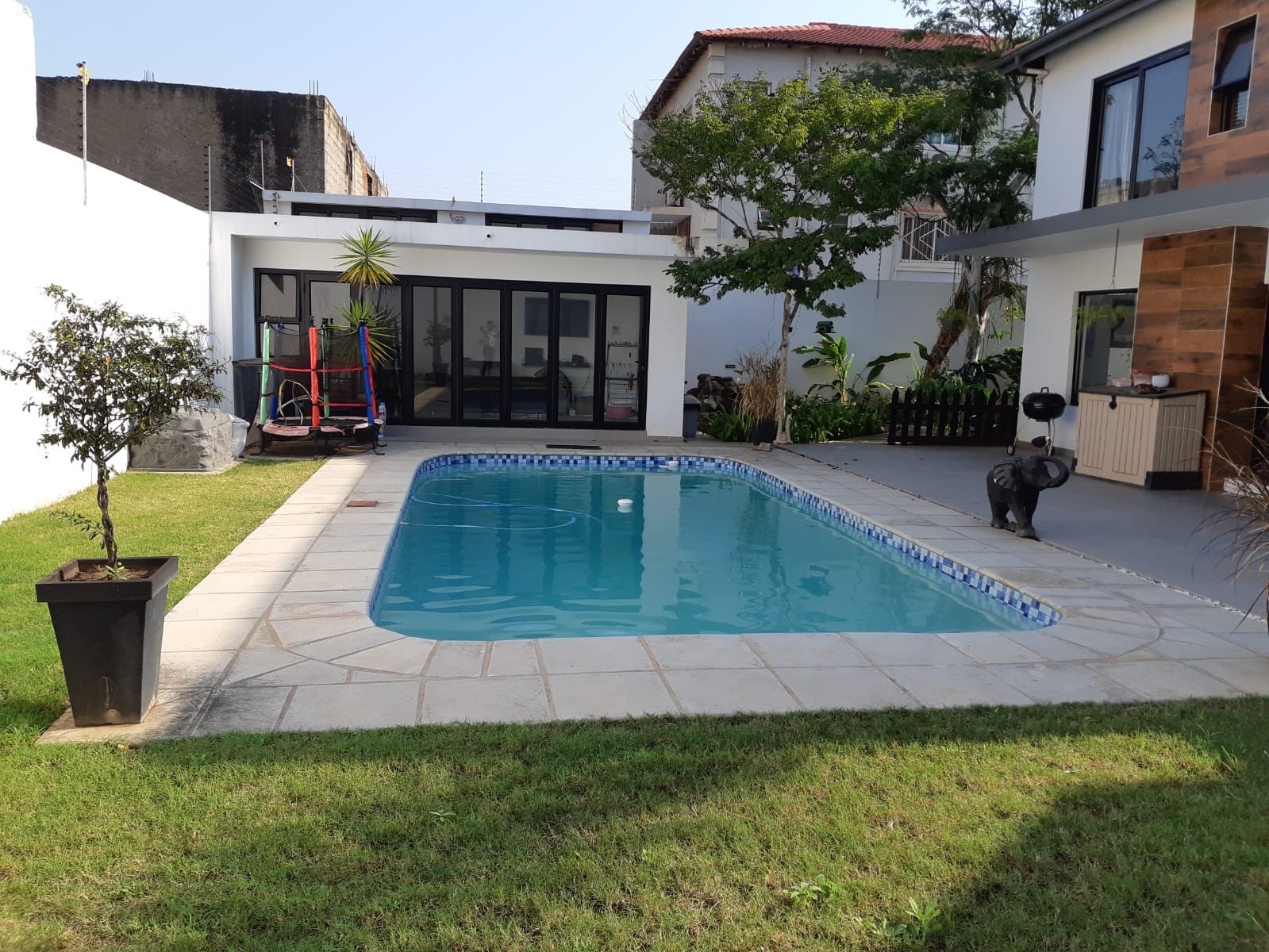 Moradia T4 de 2 Pisos no Triunfo