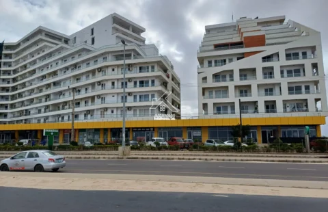 Arrenda-se Apartamento T3 no Deco Assus na Av. Marginal