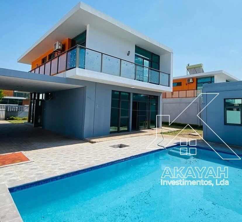 Luxuosa Moradia T3 no Bairro Triunfo no Condomínio Villa Sol