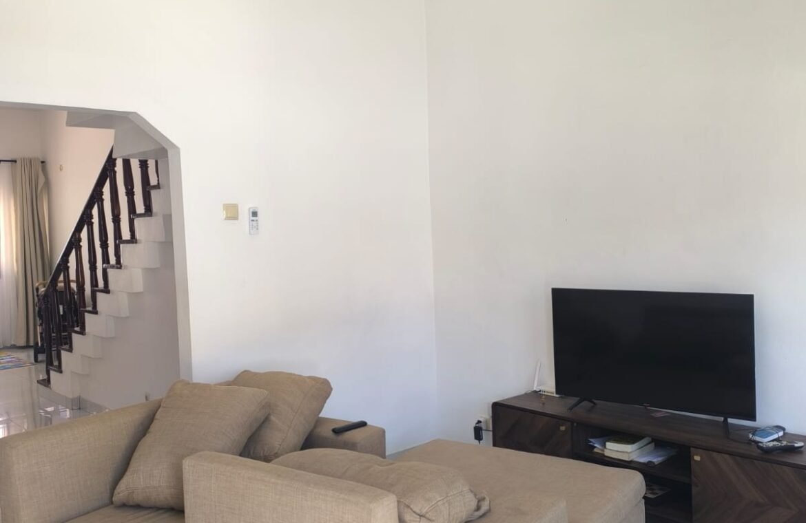 moradia geminada T4 no Ministério da saúde