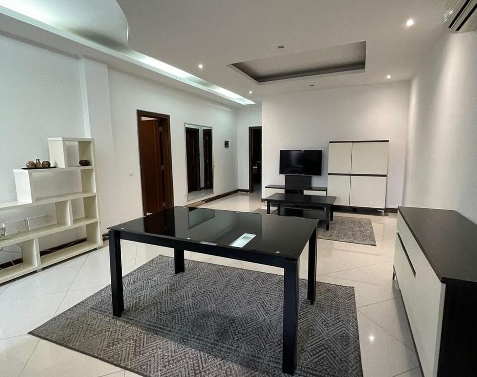 Apartamento T2 sem Mobília no para arrendar Condomínio Sommers Glads