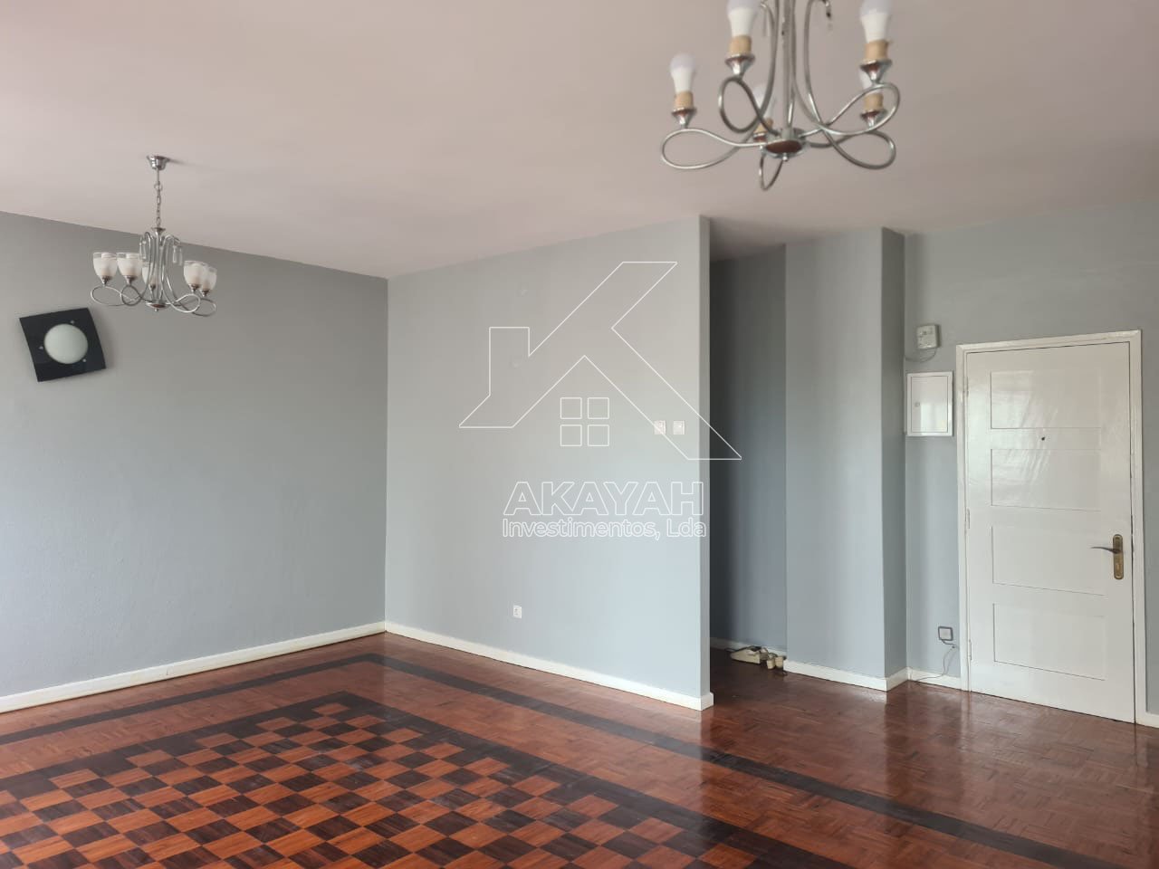 Apartamento T3 para arrendar na Av. Julius Nyerere