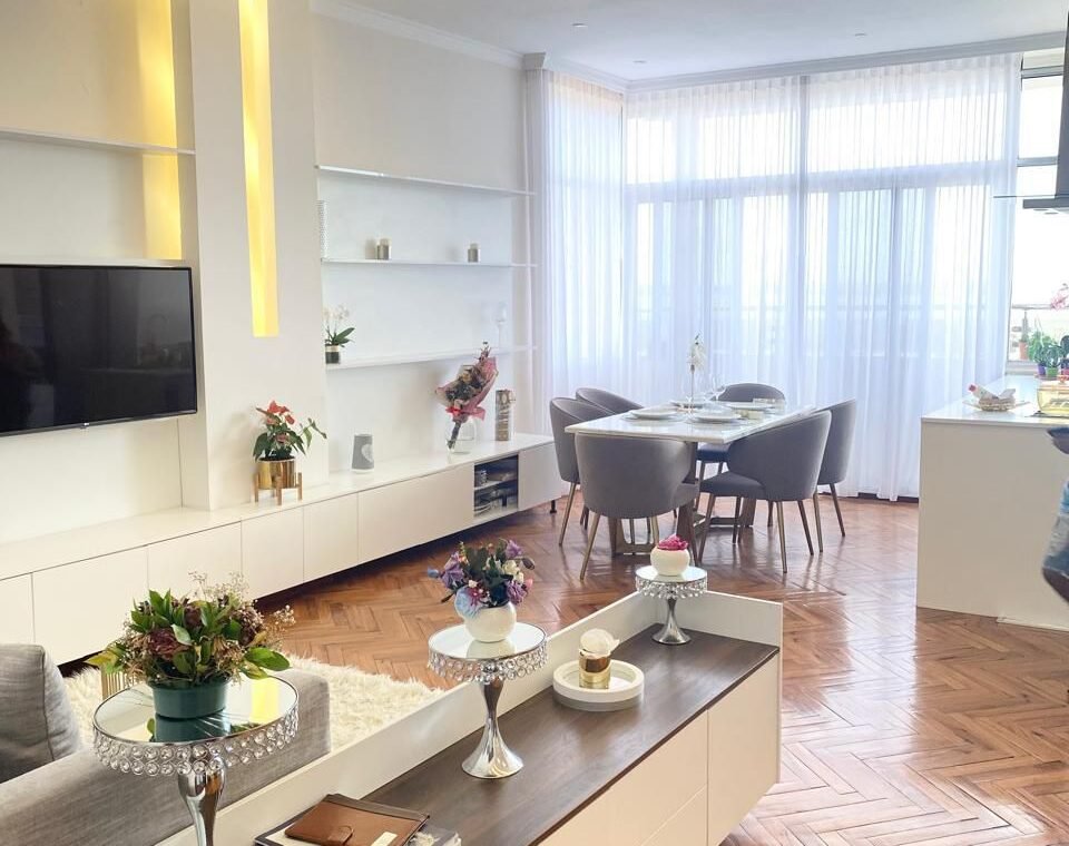 Apartamento T2+1 Mobilado para aluguer na Av. 25 de Setembro