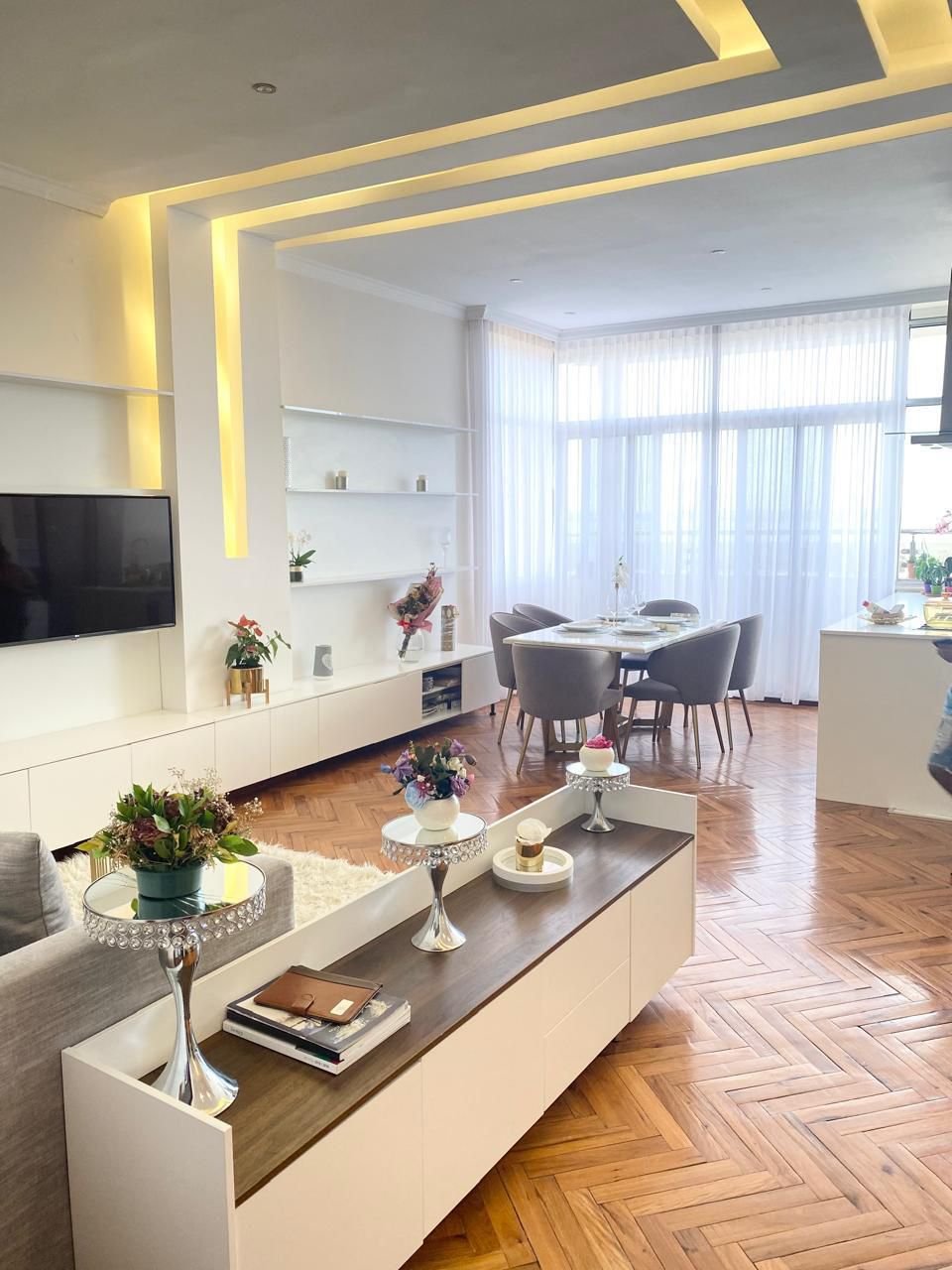 Apartamento T2+1 Mobilado para aluguer na Av. 25 de Setembro