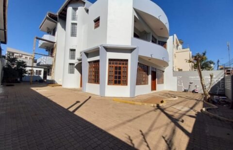 Arrenda-se Moradia T4 no Bairro Triunfo – Próxima à Avenida Marginal (Ideal para Escritório ou Habitação)