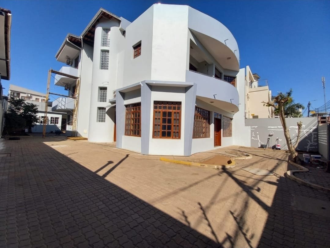 Moradia T4 para arrendar no Bairro Triunfo