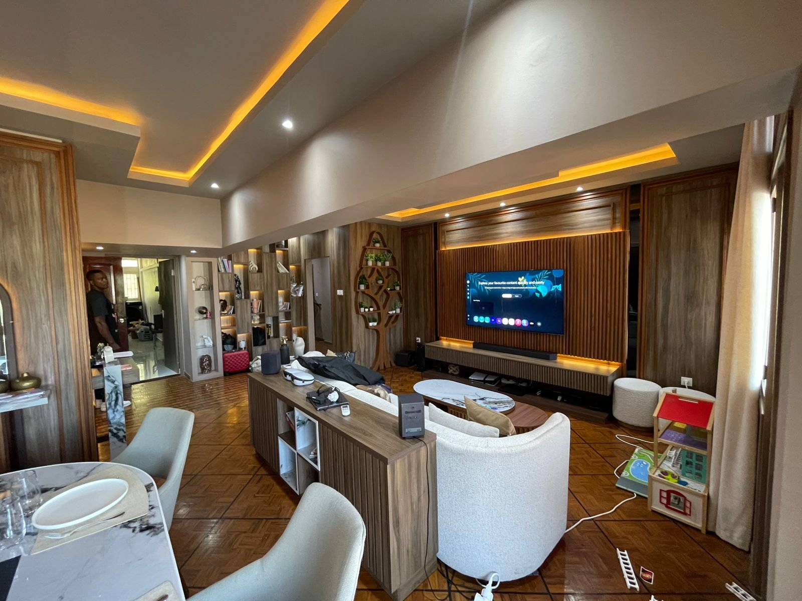 Apartamento T3 para arrendar na Av. Julius Nyerere