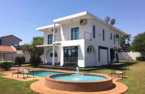 Vende-se Moradia T4 – Cidade da Matola (Rua do Infantário)