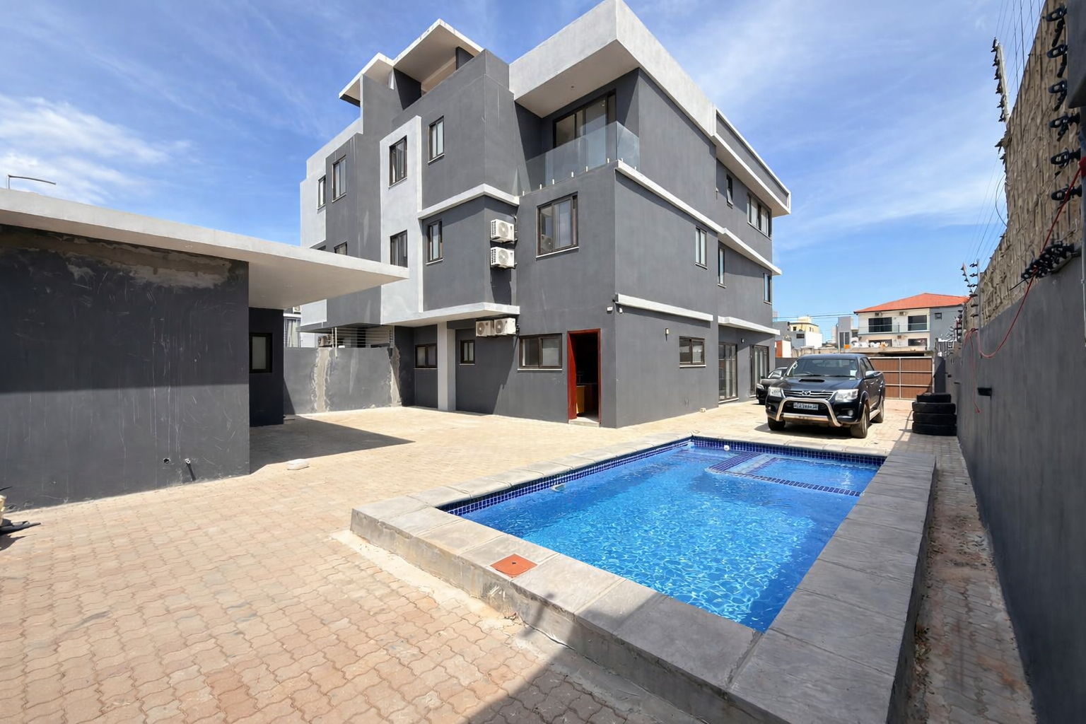 Moradia T5 para venda no Triunfo