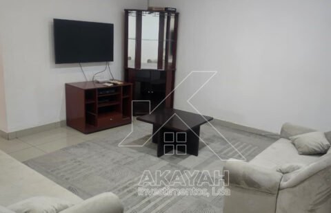 Arrenda-se Geminada T3 mobilado no Bairro Central