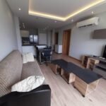 Apartamento T1 mobilado para alugar na Av. Marginal no Deco Assus