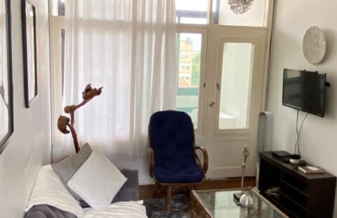 Arrenda-se Apartamento T1 mobilado no Bairro Central