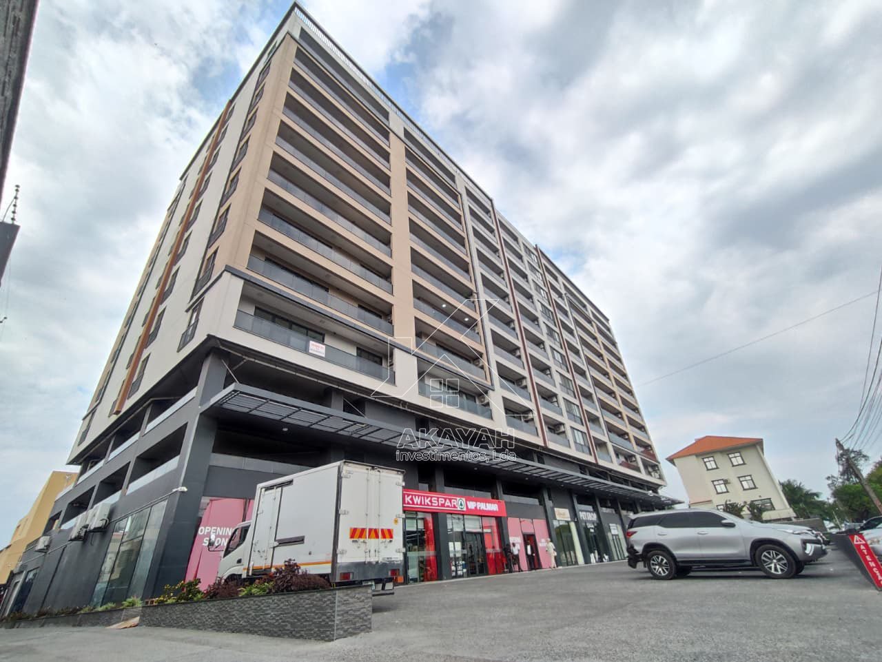 Parte frontal do edificio do Condominio Aura