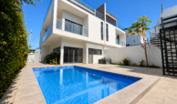 Moradia T5 para arrendar com Piscina no Triunfo Velho