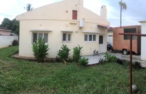 Vende-se Moradia T3 de Piso Único no Bairro do Fomento