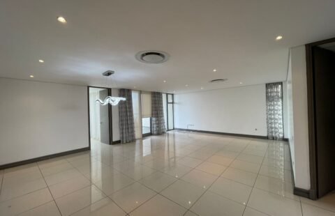 Arrenda-se Apartamento T3+1 sem Mobília no Condomínio Super Marés
