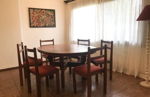 Vende-se Apartamento Duplex T3+1 no Bairro da Polana
