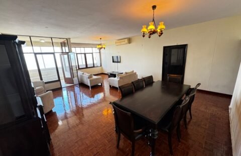 Arrenda-se Apartamento T3 Mobilado na Antiga TVM, com Vista para o Mar