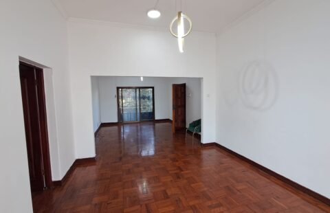 Arrenda-se Apartamento T3 Remodelado, Ideal para Escritório ou Habitação