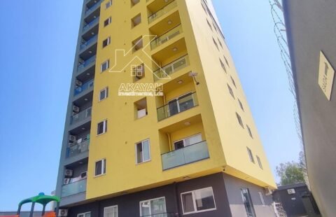Arrenda-se apartamento T2 com vista para o mar no condomínio 677