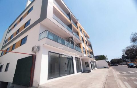 Estreia: Vende-se loja em Sommerschield 1
